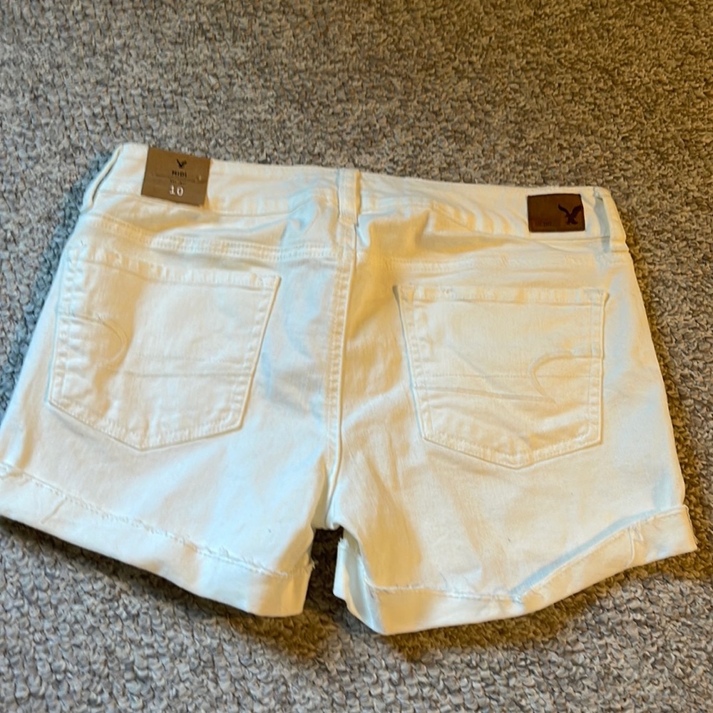 BNWT American Eagle shorts